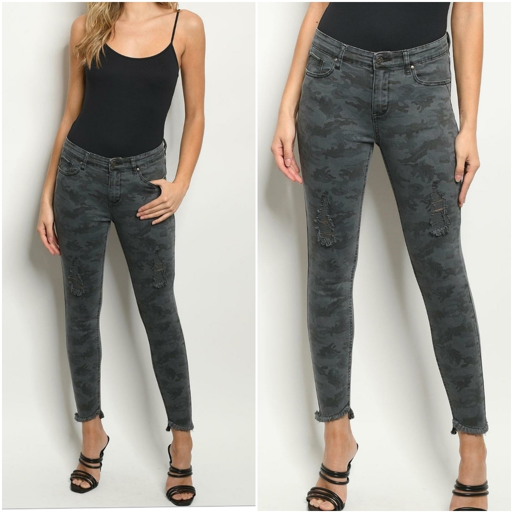 Casual Chic Charcoal Camo Ripped Skinny Jeans - Picture 8 of 16